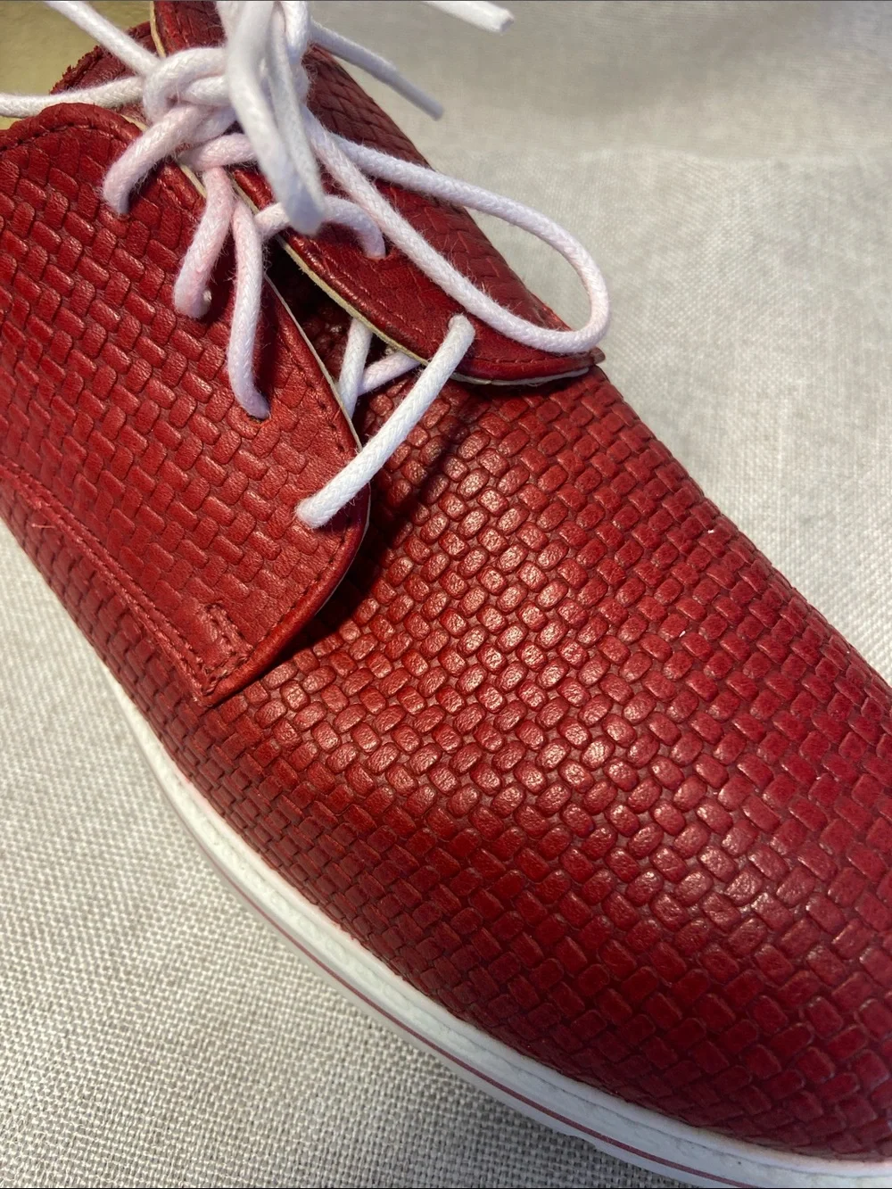 Bos. & Co. Lando Women’s Red Leather Lace-Up Platform Shoes, EU 39.